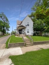 Building Photo - 111 Canton St SW