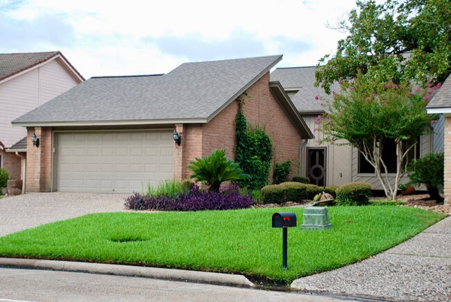 Foto del edificio - 20204 Atascocita Shores Dr