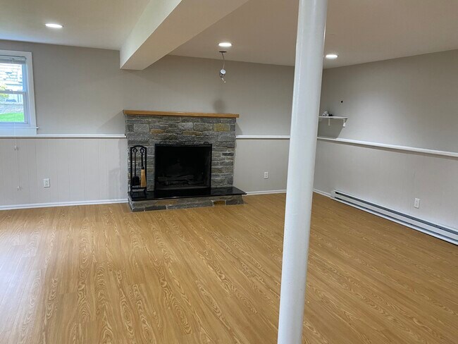 Building Photo - 12 Coyle Dr