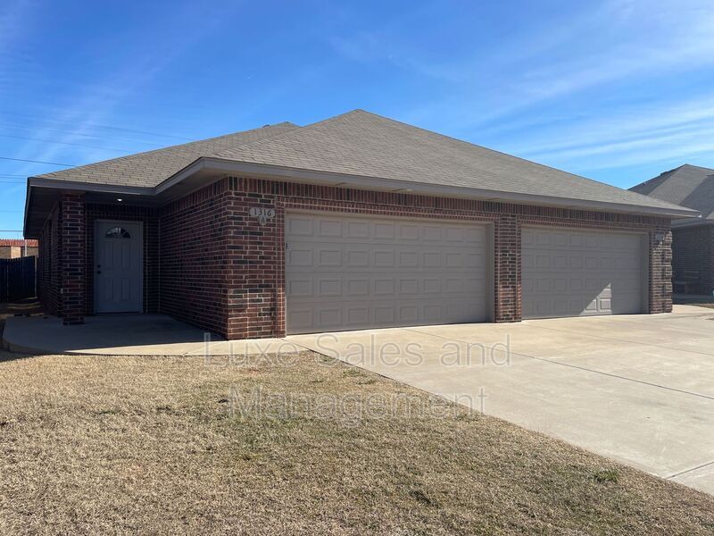 1316 Garden Gate Dr Unit A, Yukon, OK 73099 Condo for Rent in Yukon