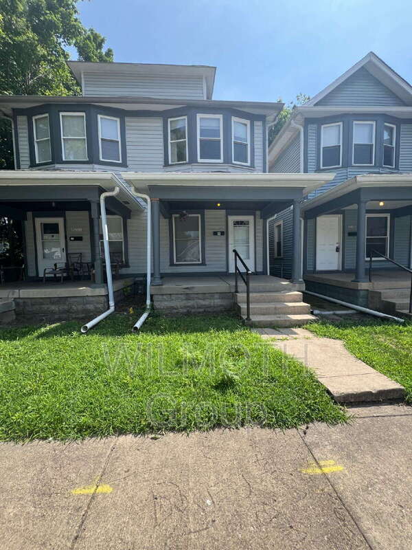 Primary Photo - 2109 E Michigan St