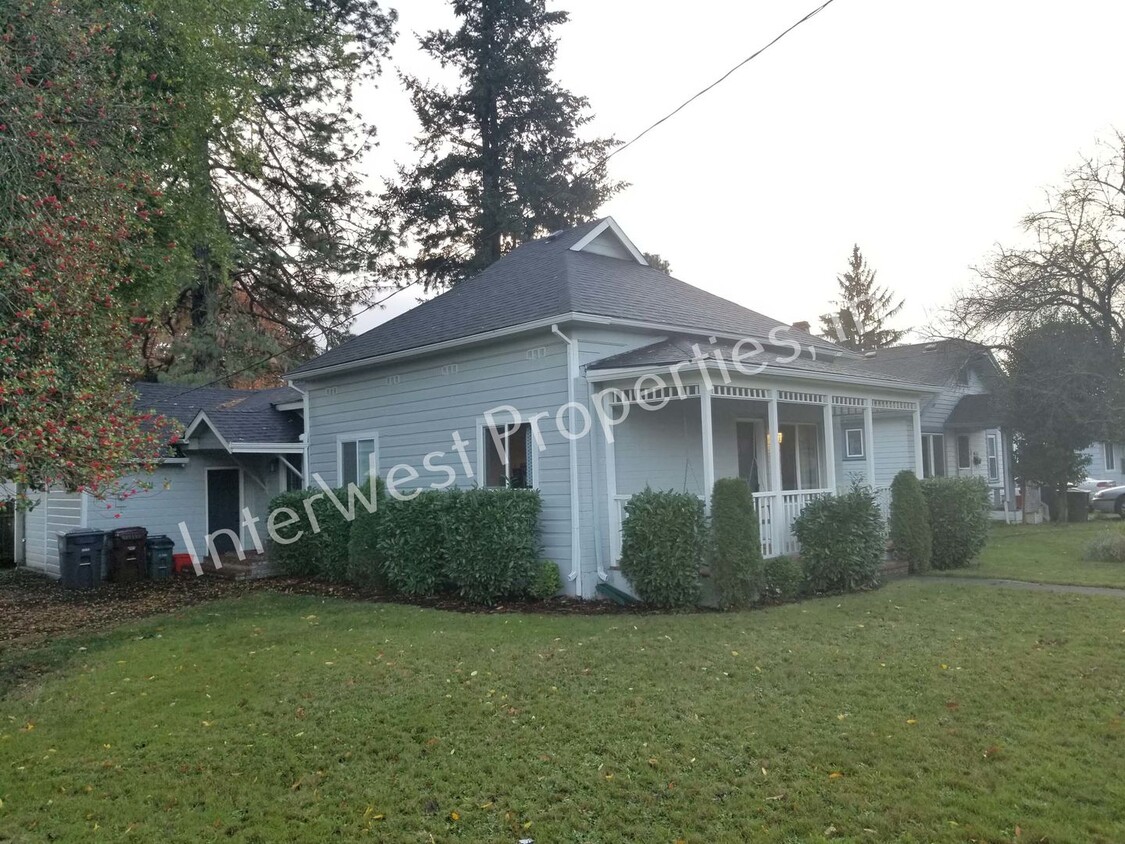 Primary Photo - Super Cute 2bd Ranch Style Hillsboro home ...