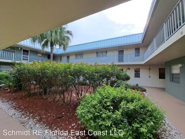 Building Photo - 2 br, 1 bath House - 2302 Sunrise Blvd #3-103