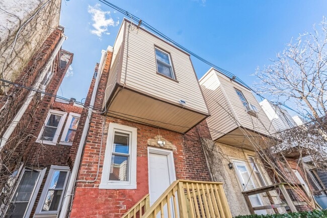 Photo - Beautiful Prime West Philadelphia porch front House