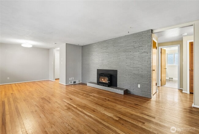 Building Photo - 19515 Fremont Ave N