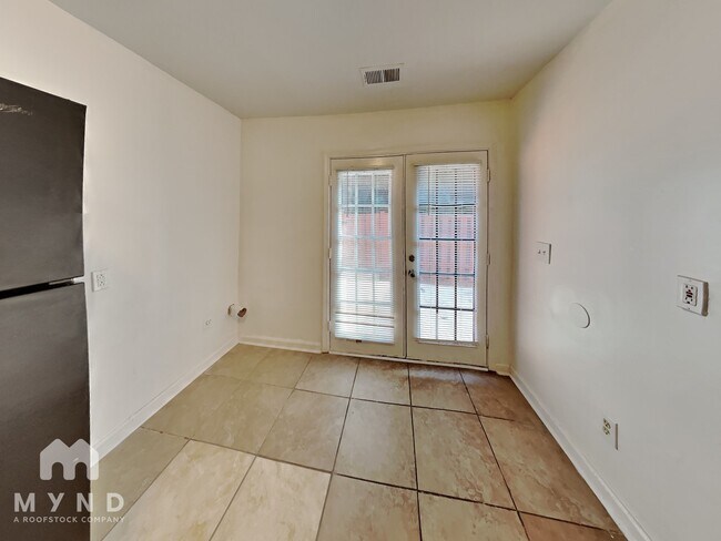 Foto del edificio - 1963 Whitehall Forest Ct SE