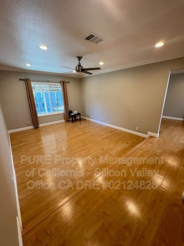 Foto del edificio - 2883 Vía Encinitas