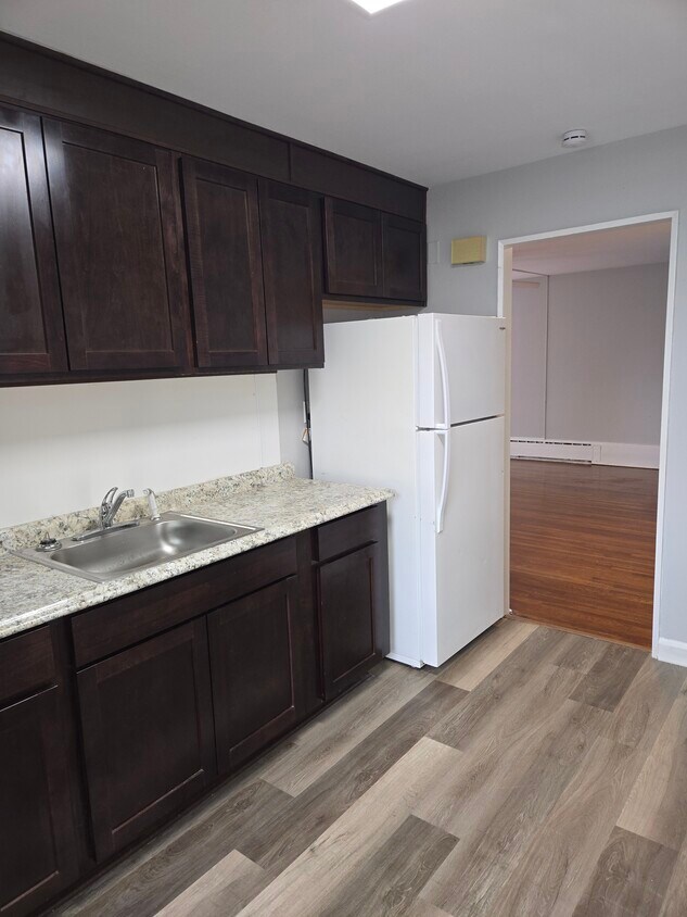 Foto principal - 84 Oakview Cir