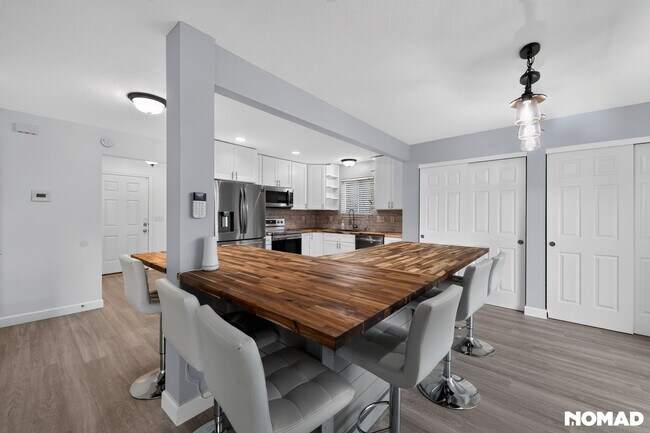 Building Photo - 4290 Hunting Hawk Dr