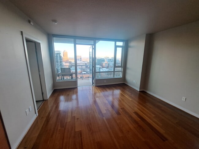 Building Photo - 1500 SW 11th Ave