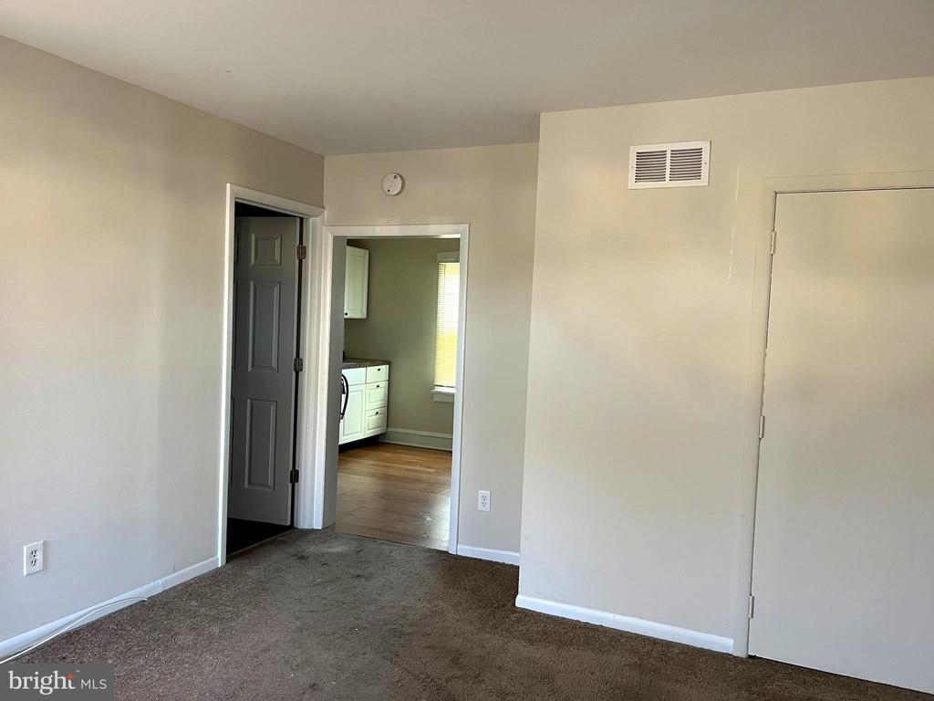 4503 Willis Ave Unit A, Pennsauken Township, NJ 08109 Room for Rent