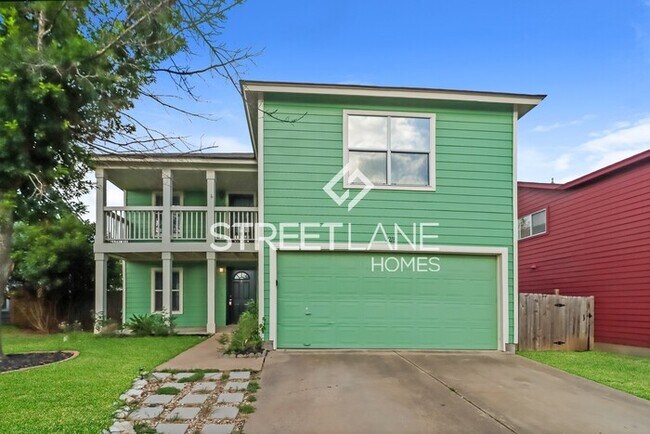 Building Photo - Beautiful 4 Bedrooms 2 1/2 Bathrooms Home ...