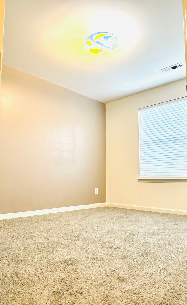 Building Photo - 22688 Flowing Spring Square