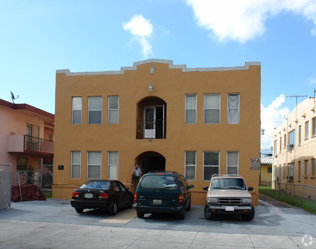 Primary Photo - 2020 SW 6th St