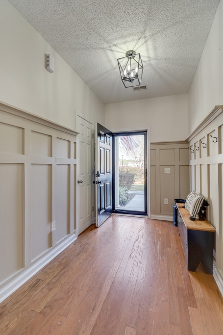 Building Photo - 1135 Canyon Oak Loop