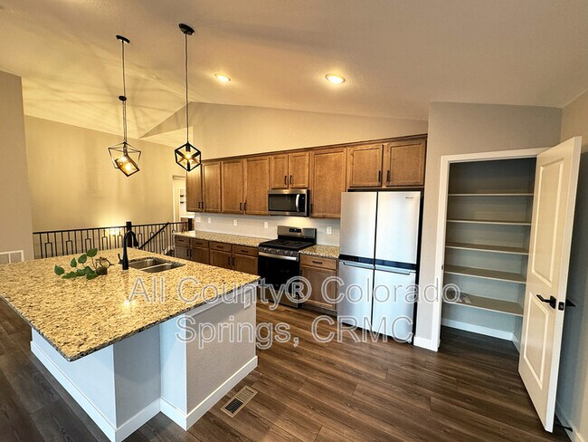 Foto del edificio - 10751 Rolling Peaks Dr