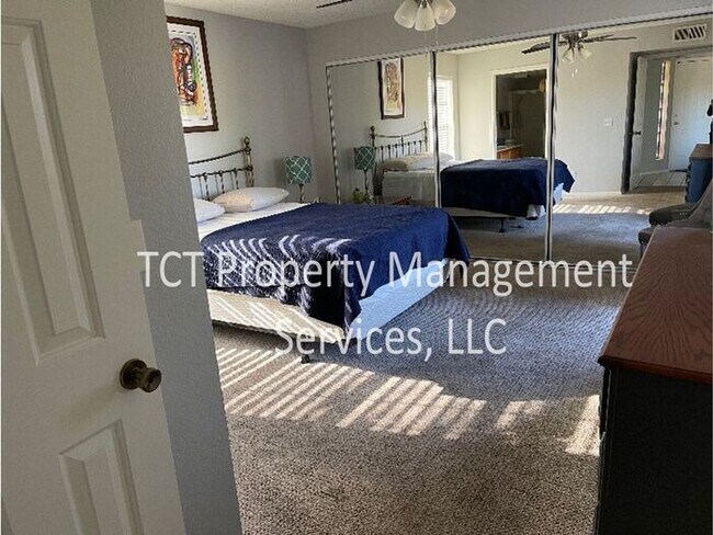 Building Photo - Charming one bedroom in AMAZING location!
