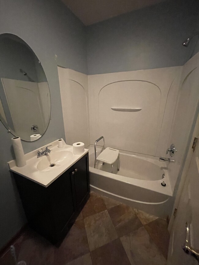 1st floor bathroom - 201 W Foundry St