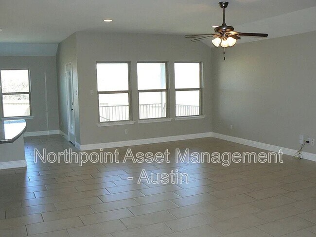 Foto del edificio - Coming Soon! 3 BR/2BA | Single Family Home | 1-Car Garage Parking | Huge yard!