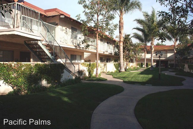 Building Photo - 13750 La Pat Pl
