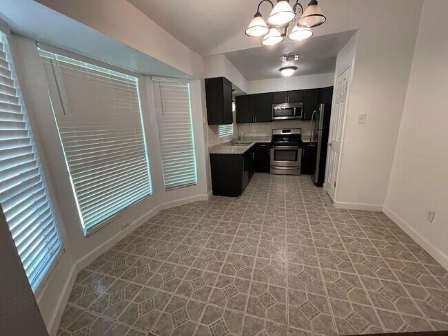 Foto del edificio - 5100 Galen Ct