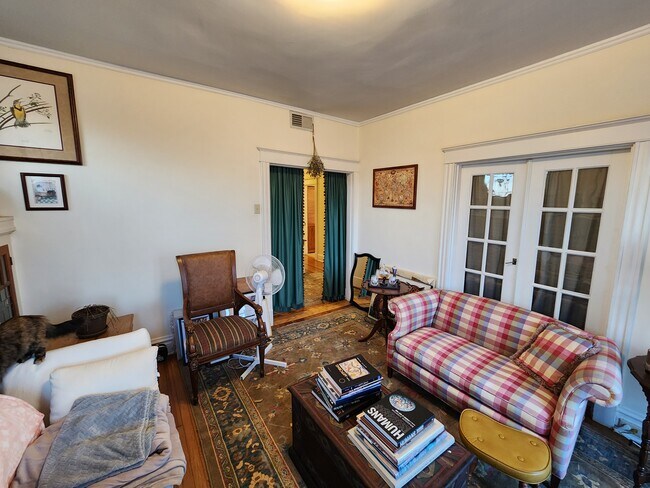 Foto del edificio - 5778 Pershing Ave