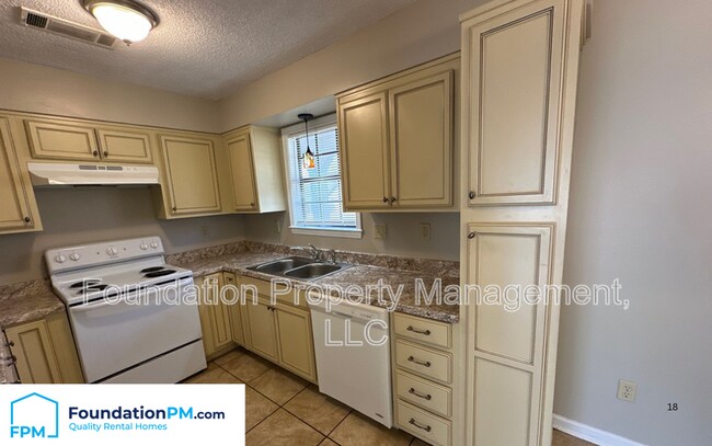 Foto del edificio - 4482 Grinstead Cove