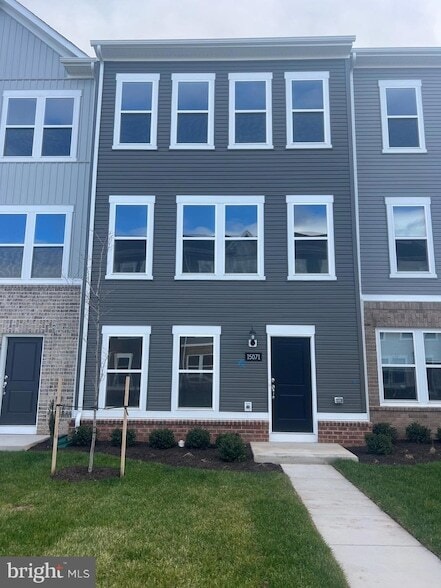 Foto del edificio - 15071 Jaxton Sq Ln
