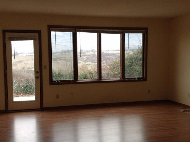 Foto del edificio - 203 N Wightman St