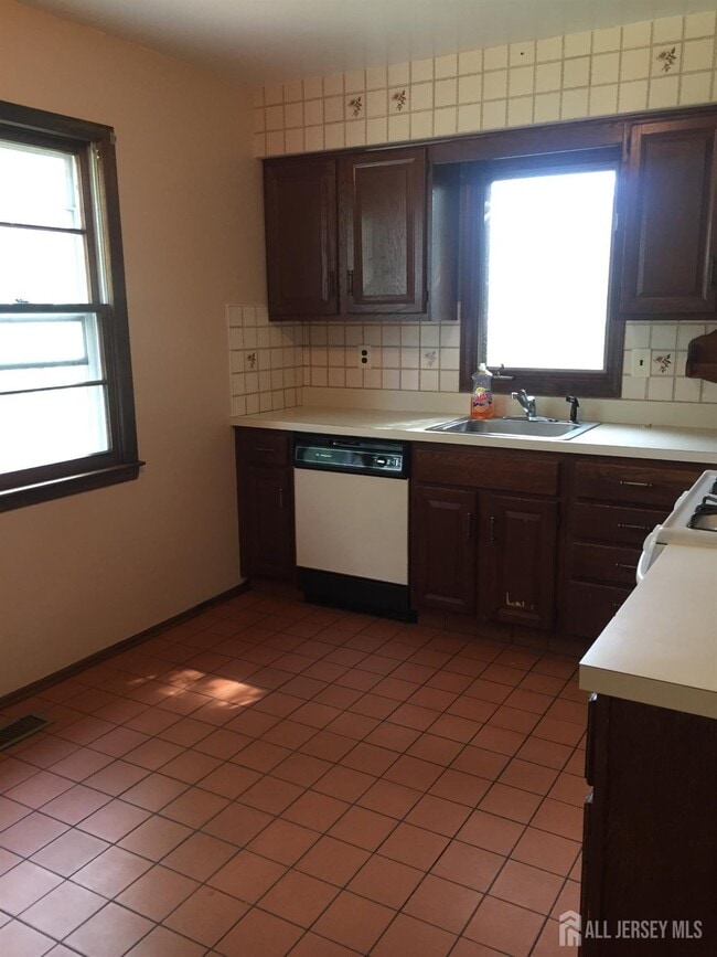 Foto del edificio - 17 Jill Ct