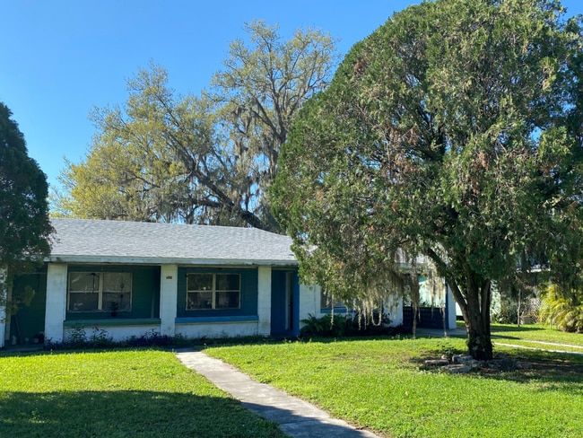 Building Photo - 2529 Tanglewood St