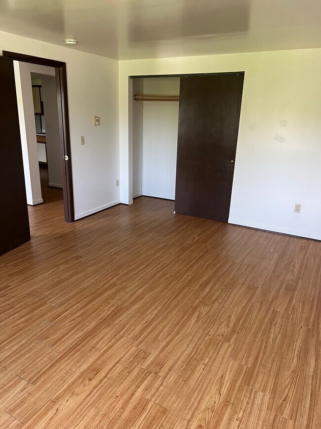 Master Bedroom 1 - 6355 Robinson Rd