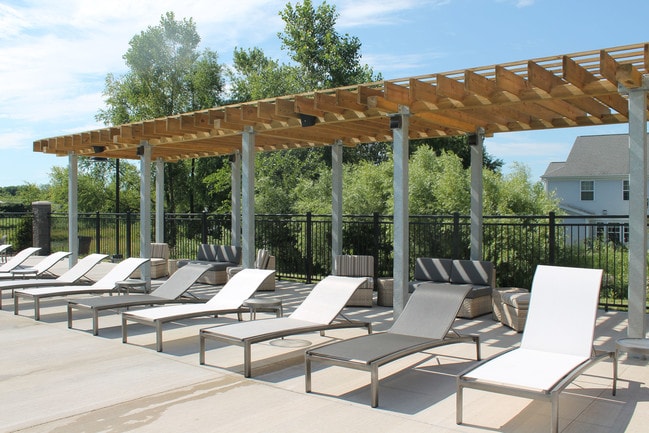 22 Slate Sundeck And Pergola - 22 Slate