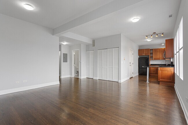 Foto del edificio - 7528 N Seeley Ave