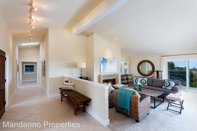 Foto del edificio - 3 br, 3 bath House - 860 Summit Road