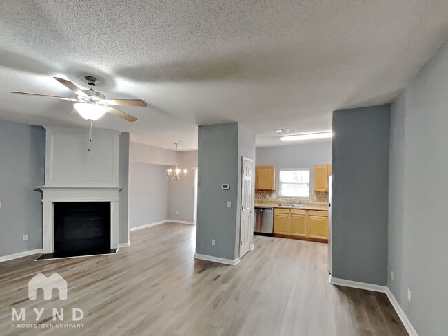 Building Photo - 356 Azalea Cir