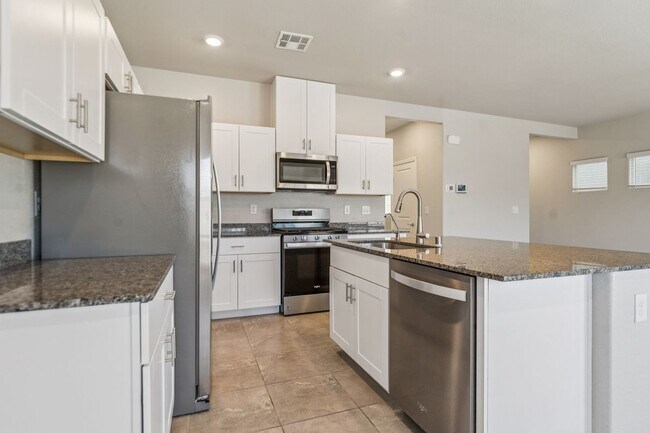 Foto del edificio - 7504 Red Plumeria Ave