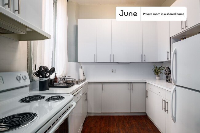 Foto del edificio - Room in Shared 4 bed/1 bath home