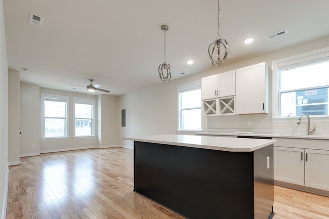 Building Photo - 1204 N 30th St