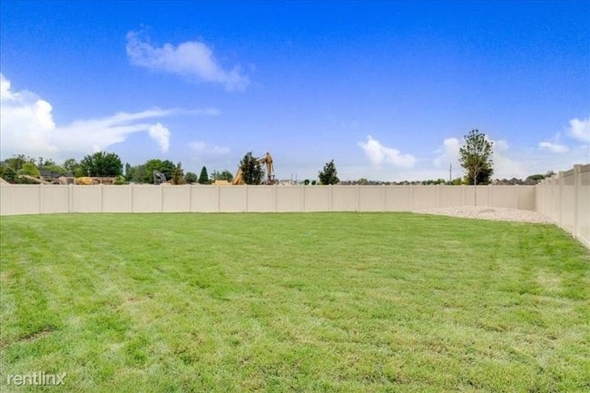 Building Photo - 3 br, 2 bath House - 4049 S Lava Springs Loop
