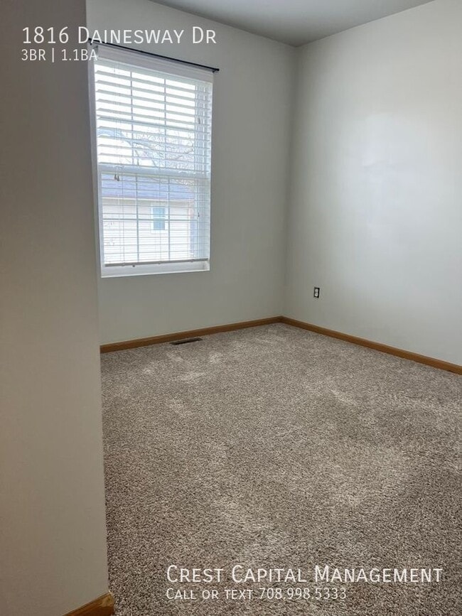 Building Photo - 1816 Dainesway Dr - Valparaiso IN, 46383