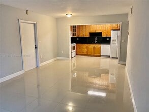 Building Photo - 7913 SW 104th St