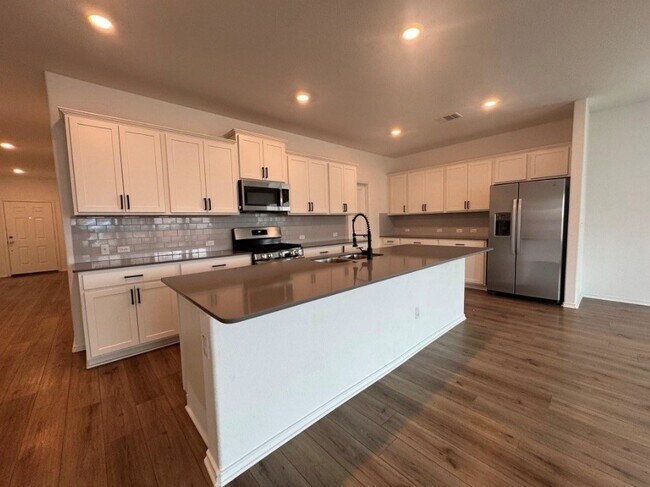 Foto del edificio - 208 Otter Rd