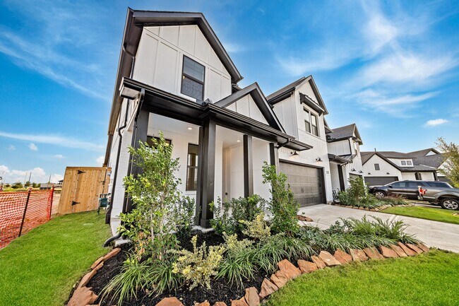 Foto del edificio - 29611 Smokey Bourbon Ln