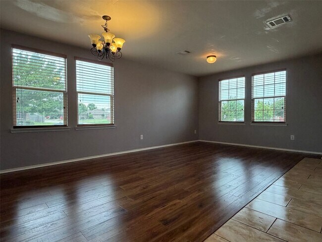 Foto del edificio - 4600 Mountain Oak St