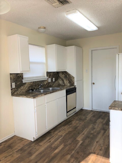 Cocina - 2620 Alana Ln