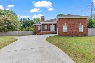 Building Photo - 208 Victoria Ln