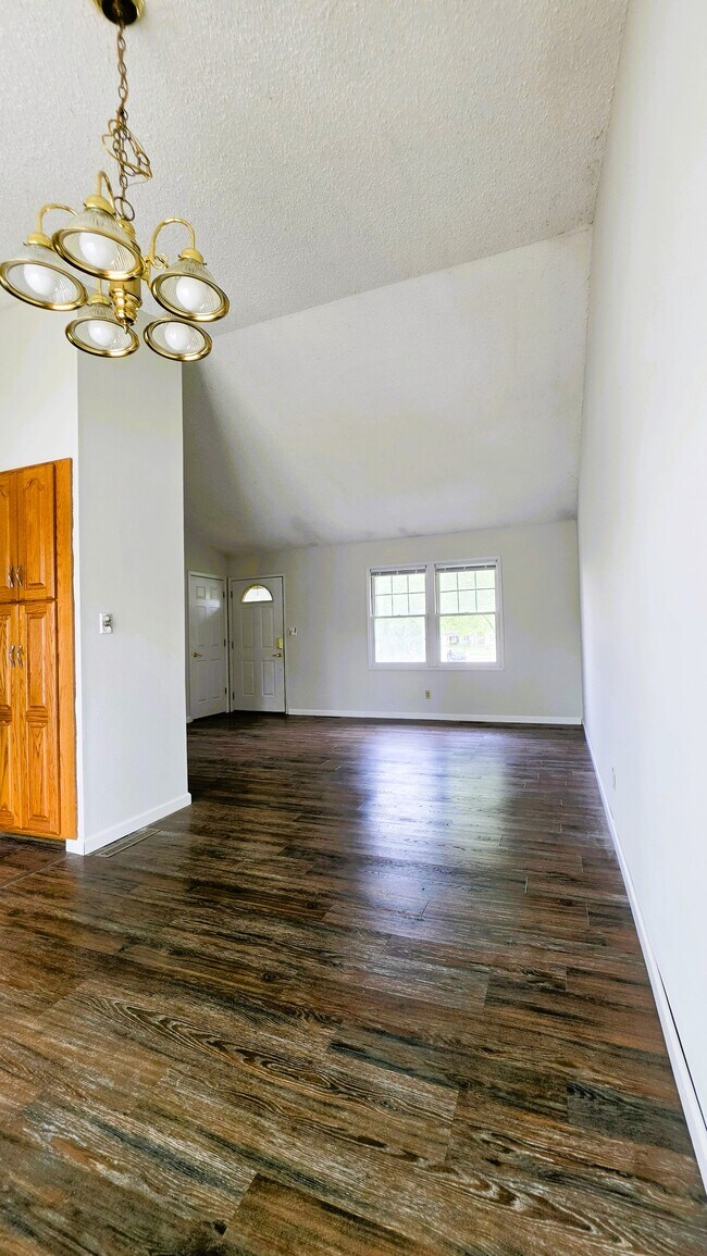 Foto del edificio - 3013 Barrybrook Ct