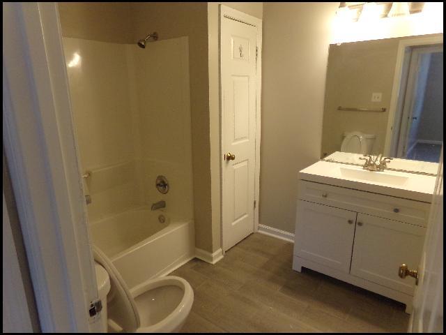 Foto del edificio - 1807 Sanford Dr