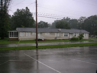 Foto del edificio - Mary Helen Manor Duplexs